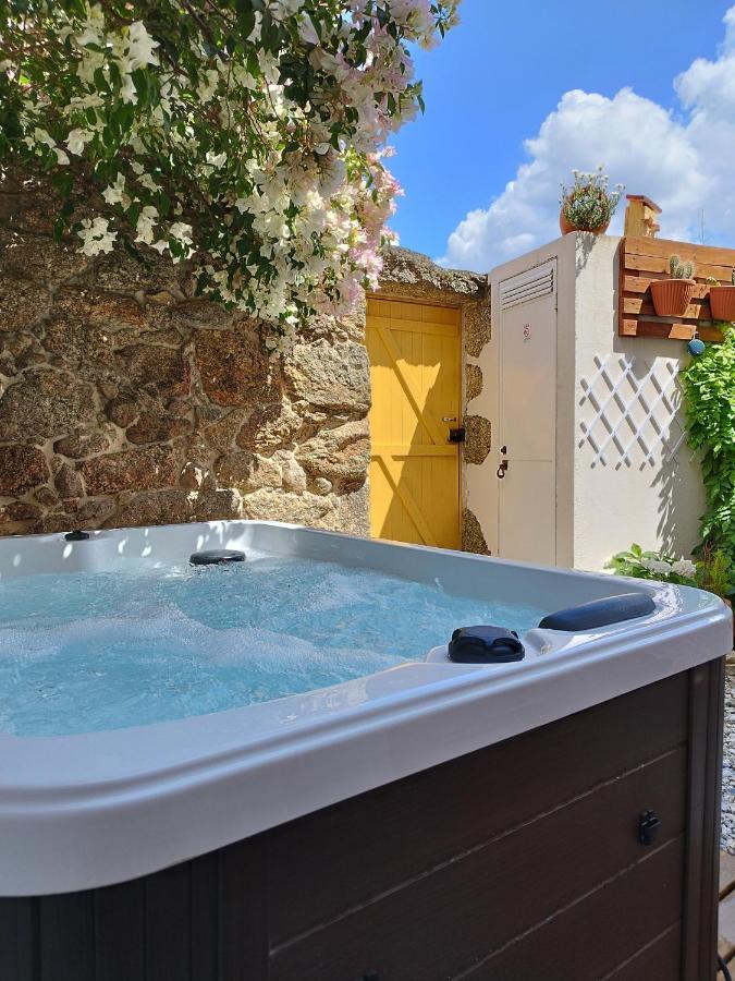 Encanto Casa Com Spa Jacuzzi Open Space Tinalhas Exterior foto